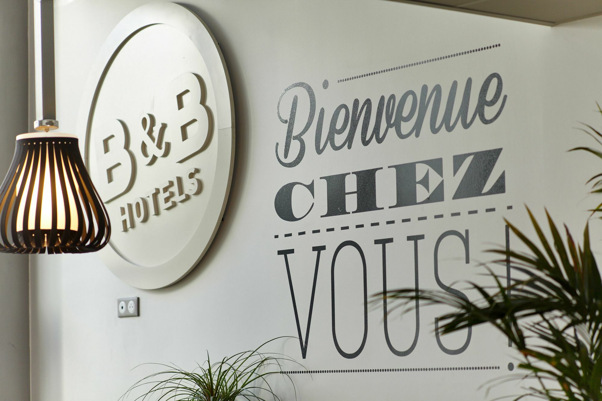 B&B Hotel Beauvais Allonne  Bagian luar foto